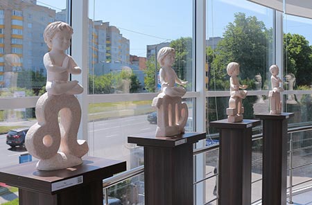 Выставка скульптора Алексея Леонова в г. Хмельницкий. 2023 г.